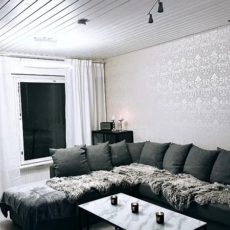 Rubin - Moderni Laehellae Keskustaa *