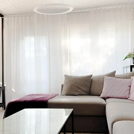 Апартаменты Rubin - Moderni Laehellae Keskustaa Каяани